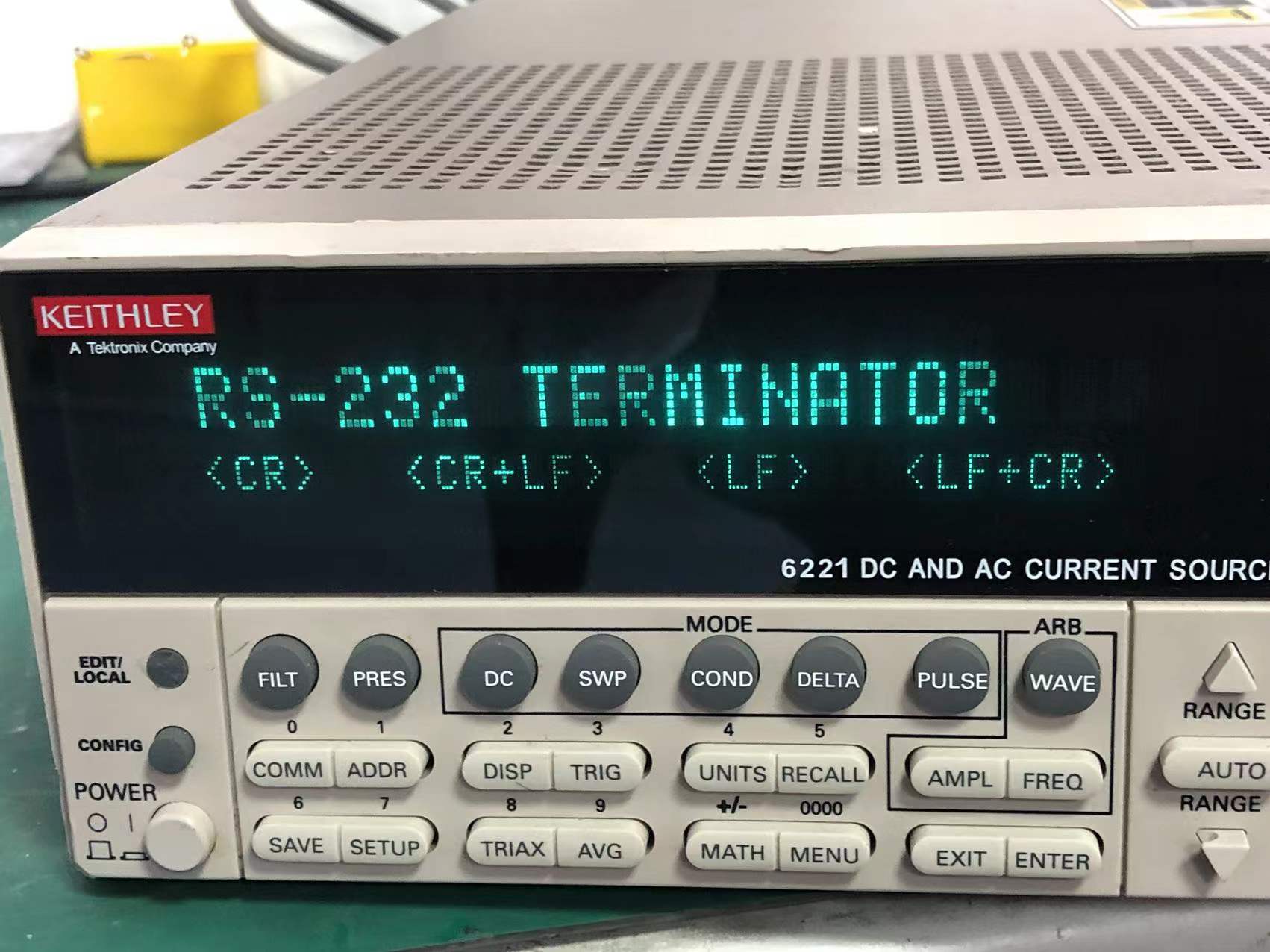 62284f763be39.jpg 電流源KEITHLEY6221 2.jpg