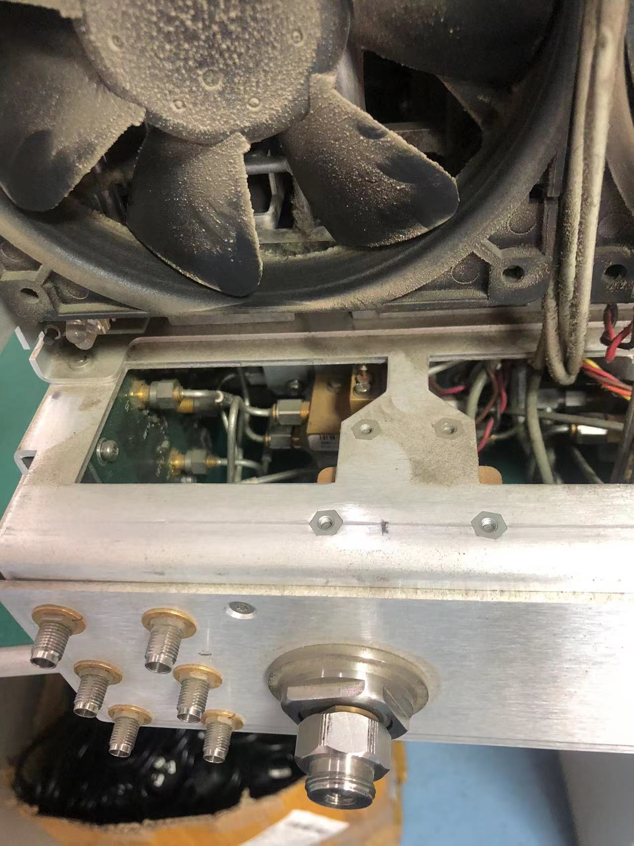 6253d79d4eb06.jpg AGILENT和惠普網(wǎng)分儀1.jpg