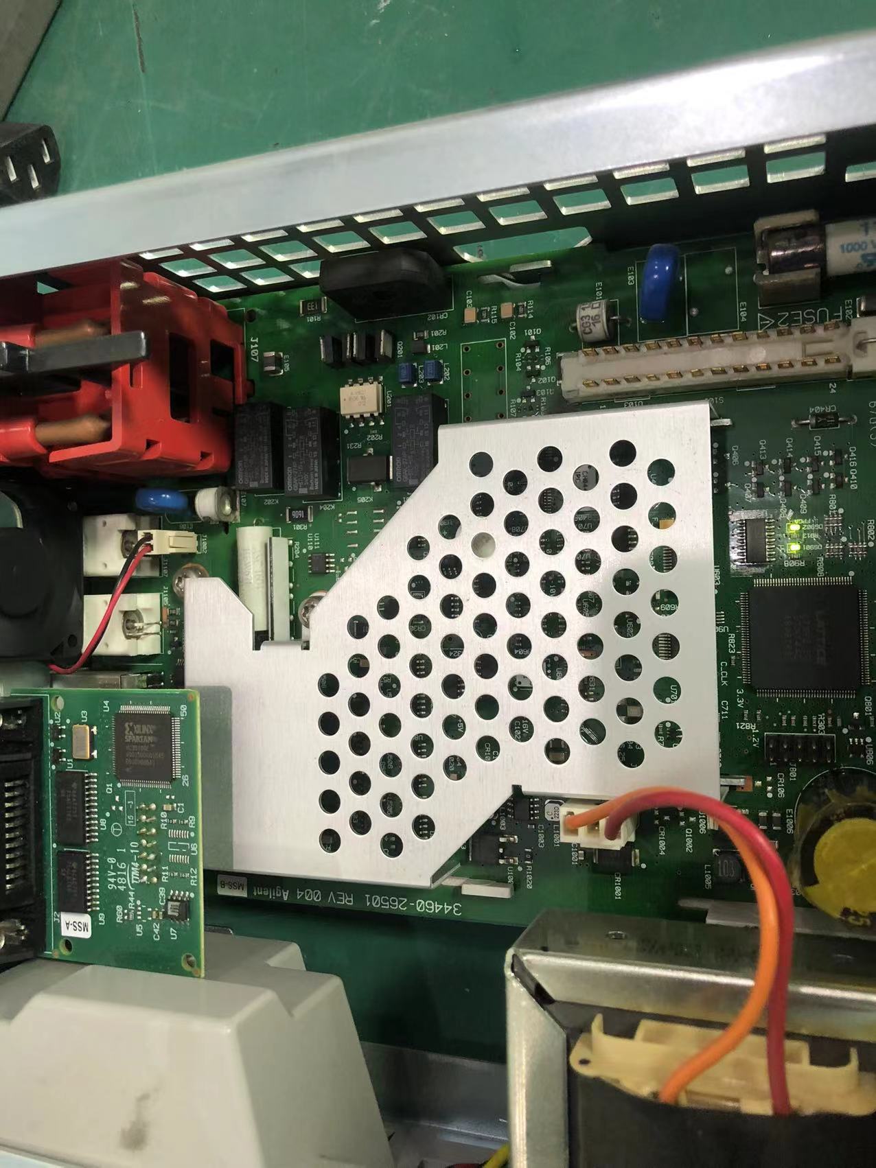 6333d511498c0.jpg 維修萬用表34461A 7.jpg