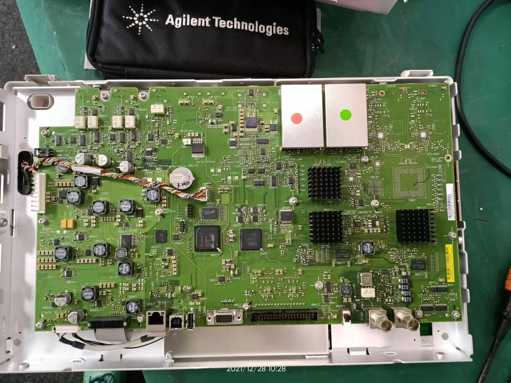 6372f11d3c15e.jpg 維修示波器是德12.jpg