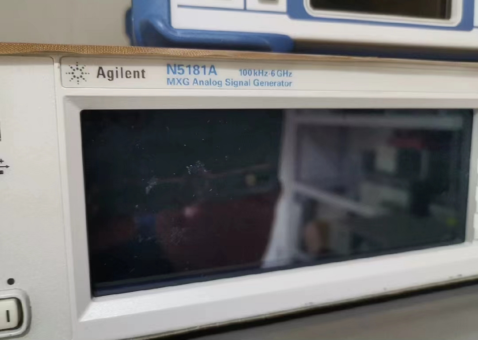 63bcb34c03d3b.png 信號(hào)源N5181A 9.png