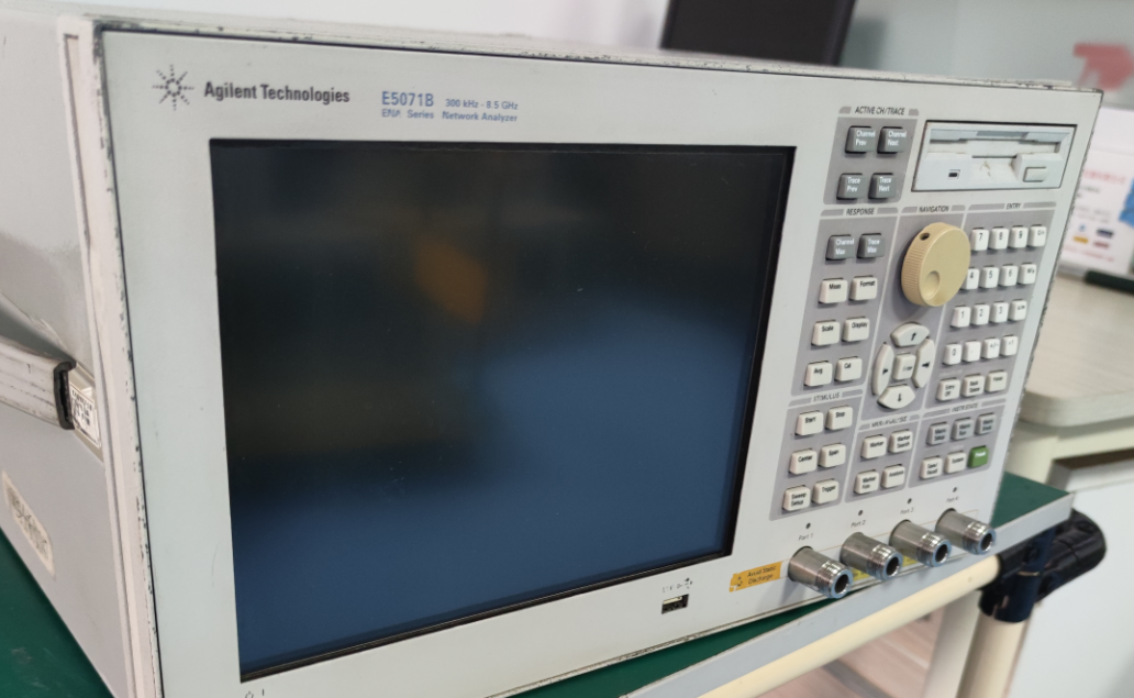 641904185631b.png 網分E5071B 9.png