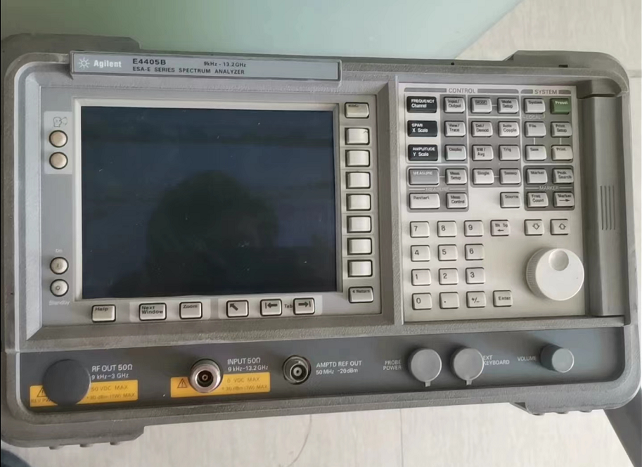 6465755f199c0.png 頻譜E4405B 2.png