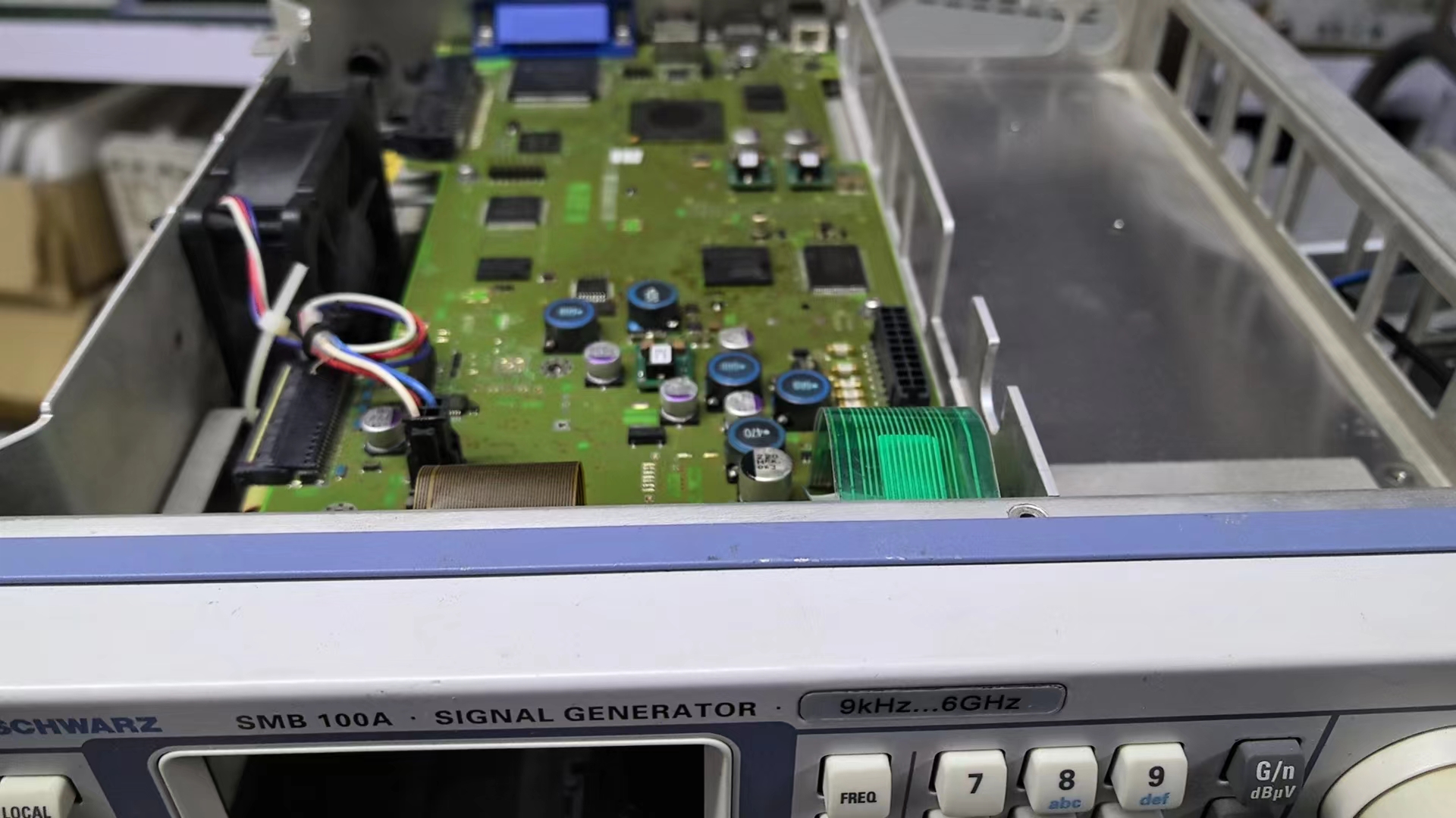 65a0ee106a717.jpg 維修信號(hào)源R&S 14.jpg